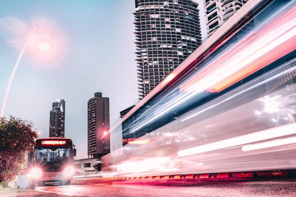 Mobilitat gratuïta > Luis Quintero. Pixabay