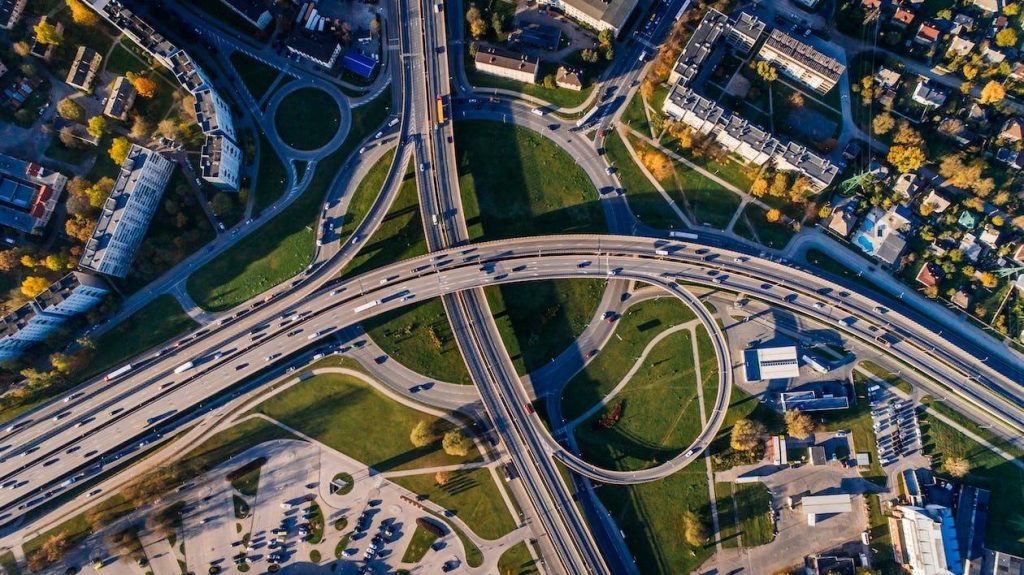 Mobilitat i connexions > Pexels. Aleksejs Bergmanis