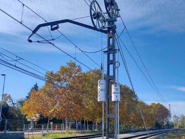 Imatge de compensacions dobles instal·lades a la línia Barcelona-Vallès d'FGC