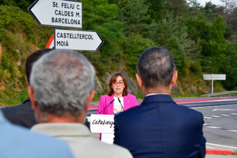 La consellera Paneque, a la C-59, a Sant Quirze Safaja