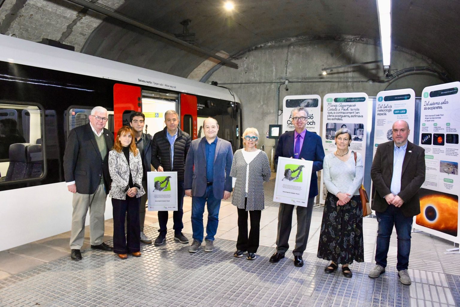 El tren amb el nom d’Assumpció Català se suma al conjunt de vehicles que FGC ha retolat els darrers anys amb noms de personalitats destacades de la cultura, l’art i les ciències.